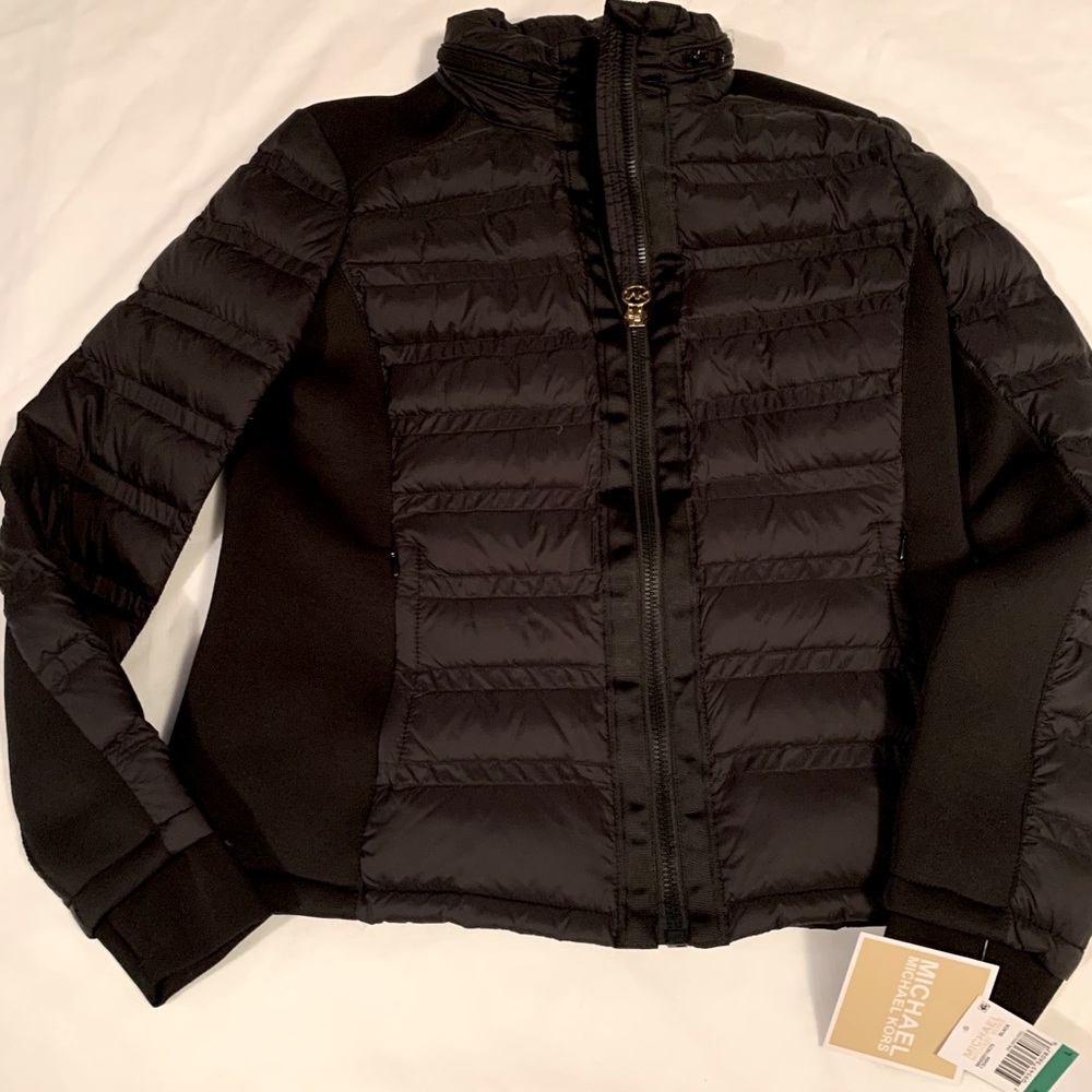 Down puffer coat with hood shell